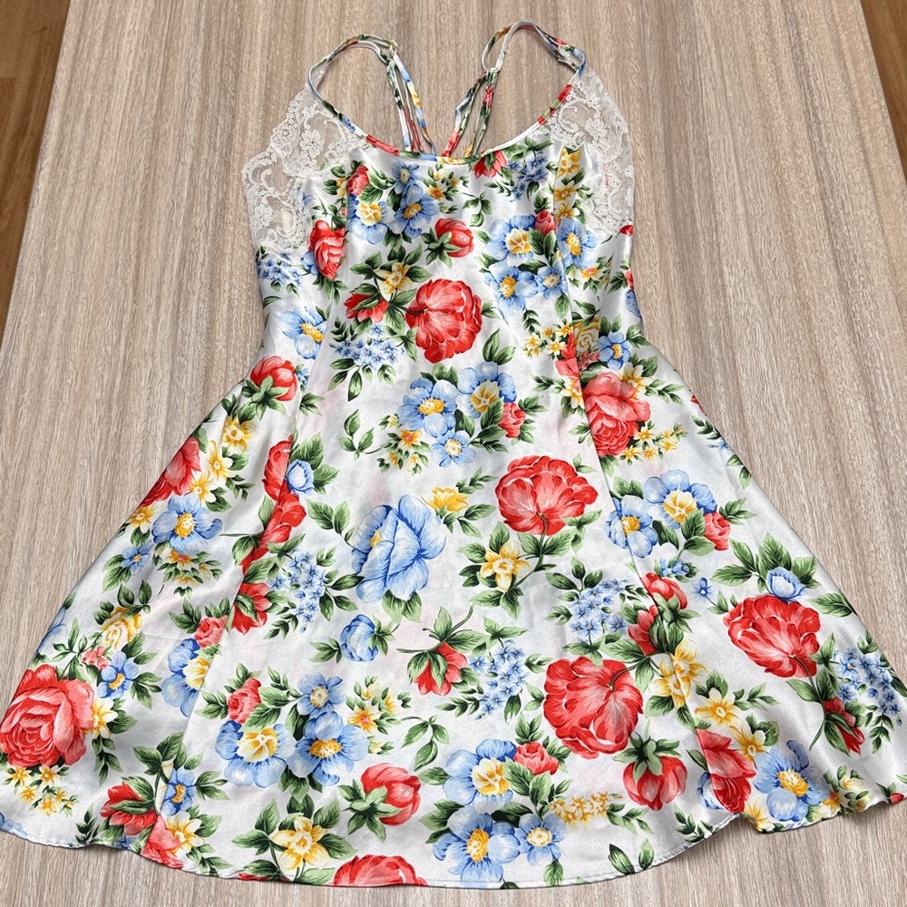Victoria's Secret Vintage 1990’s Blooming Garden White Slip Dress Coquette Style